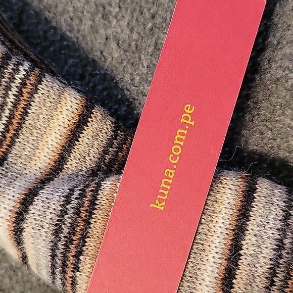 NWT Kuna striped scarf...100% baby alpaca retail $78 - Picture 7 of 9